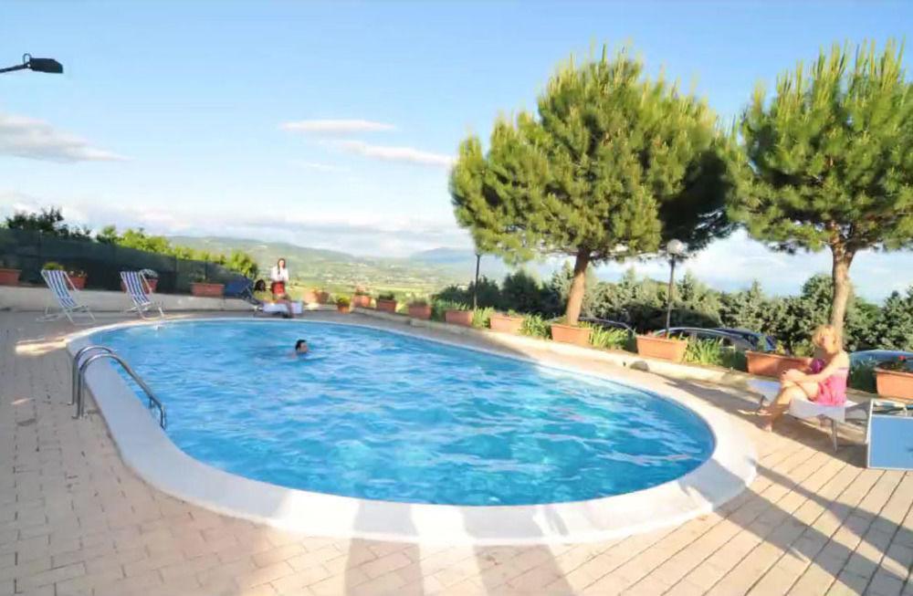 Agriturismo La Ginestrella Civitella D'Arna Exteriér fotografie