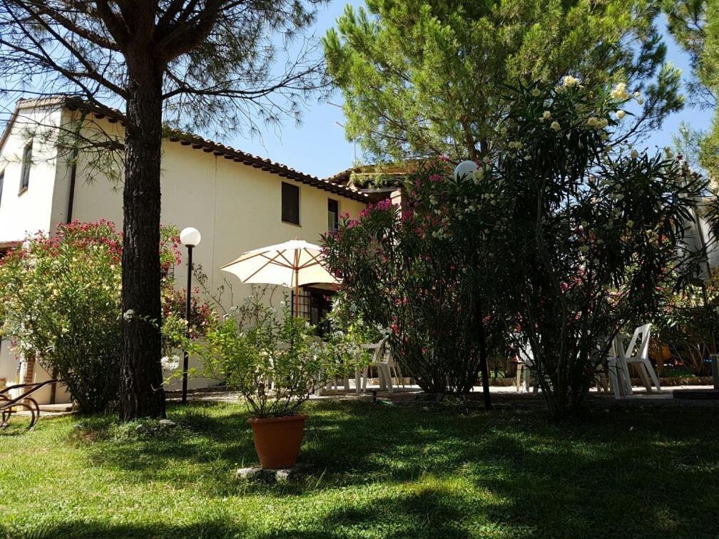 Agriturismo La Ginestrella Civitella D'Arna Exteriér fotografie